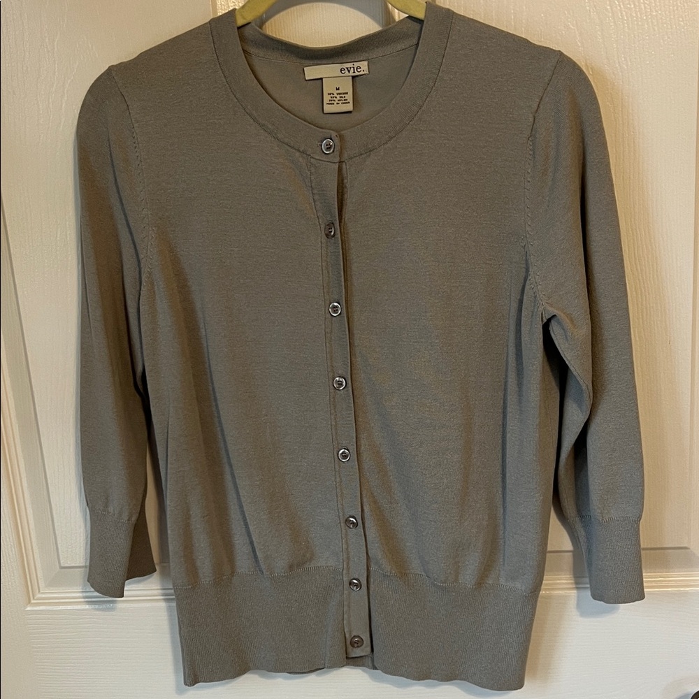 EVIE Women's Classic Light Gray Cardigan